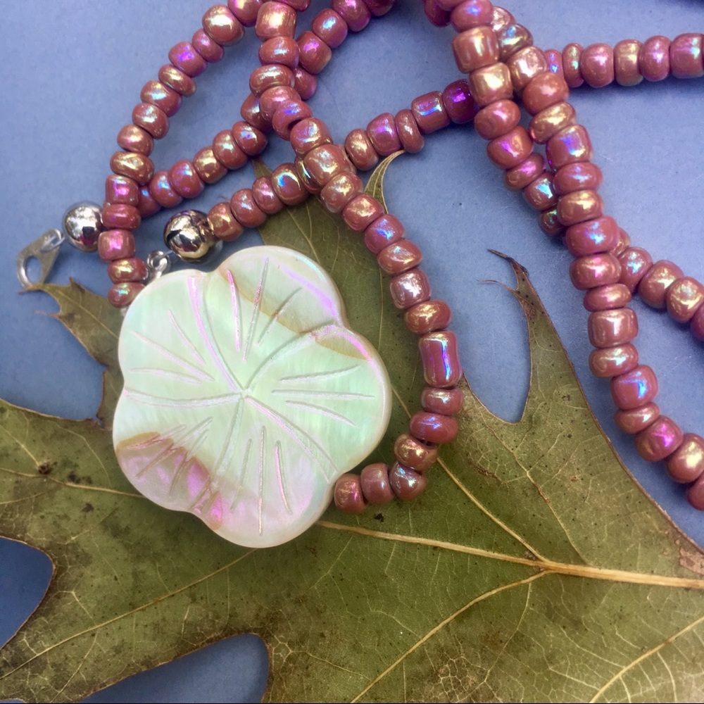 Hand made Natural shell necklace